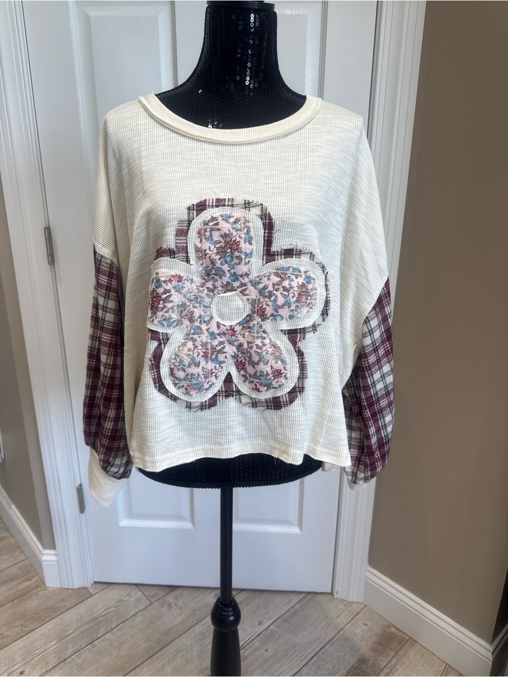 POL Women's Cream Pullover with Floral Patchwork & Maroon Plaid Sleeves - Picture 2 of 4